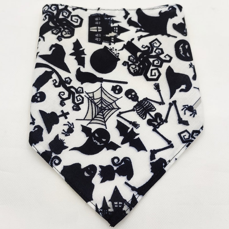 Spooky Paws Halloween Dog Bandanas – Washable Triangle Pet Scarfs