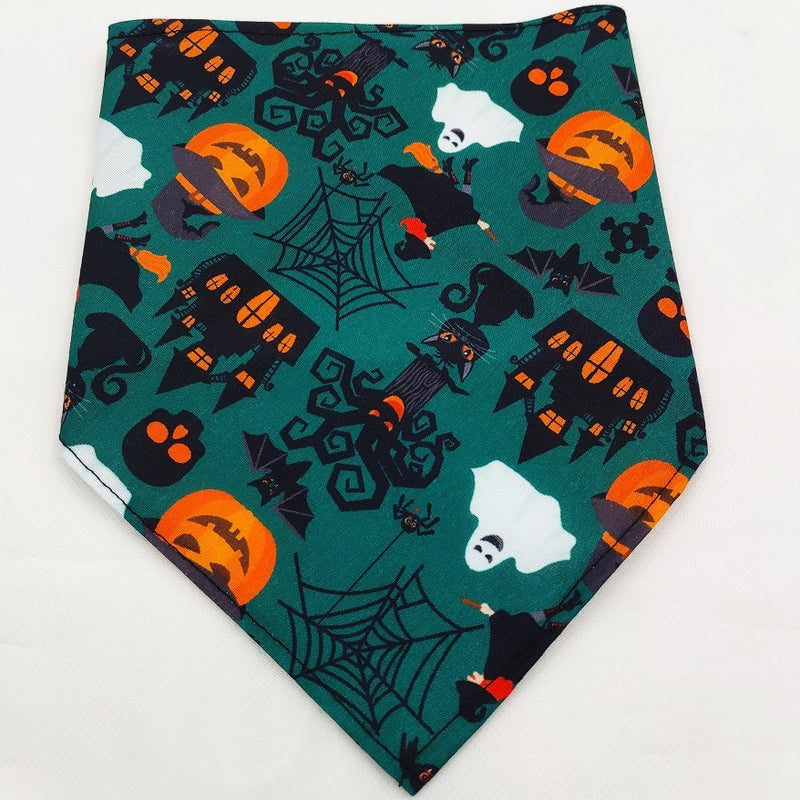 Spooky Paws Halloween Dog Bandanas – Washable Triangle Pet Scarfs