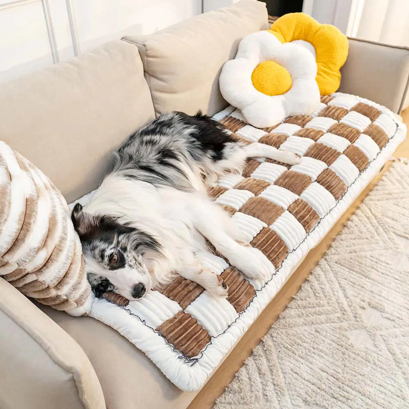 PetsTastic Chenille Couch Cover – Cozy & Stylish Pet Mat